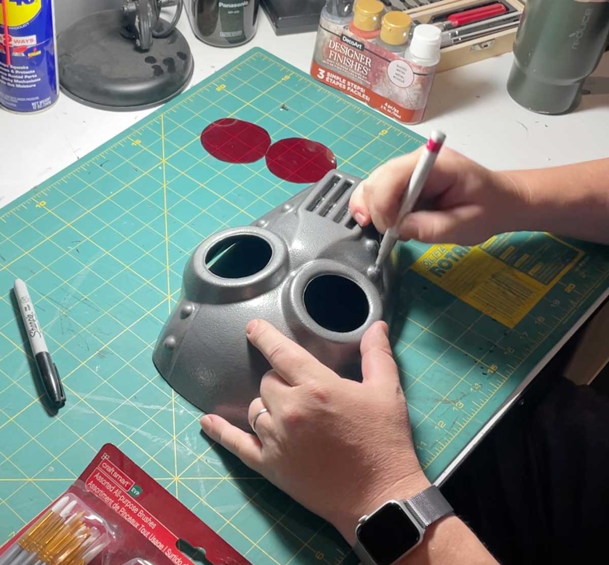 hand painting details on mask